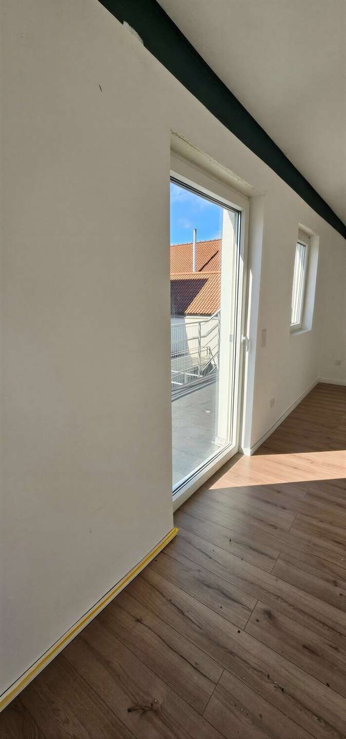 Blick auf Balkon 1. OG - (KI generiert)